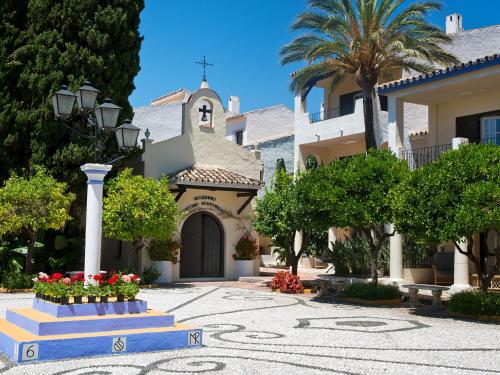 BlueBay Banús - main image