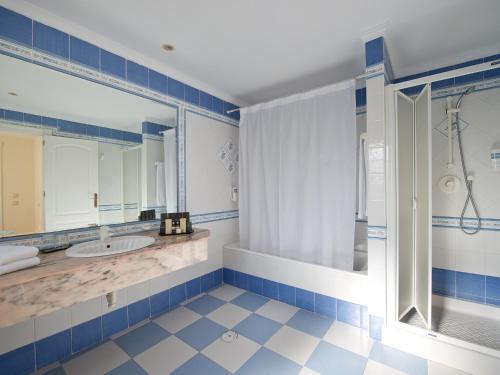 Room, superior, 4 beds