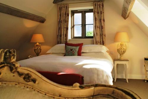 The Swan Inn Swinbrook - image 3