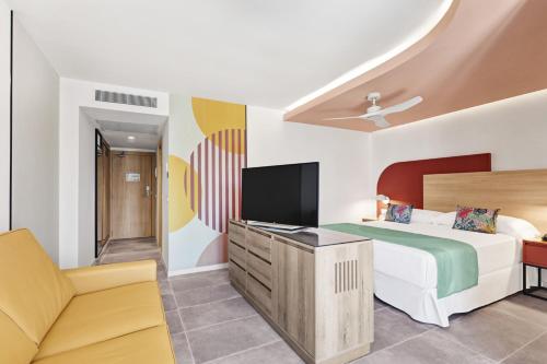 room detail thumbnail 1