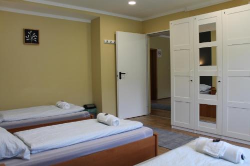 Kirschbaum Apartment - image 2