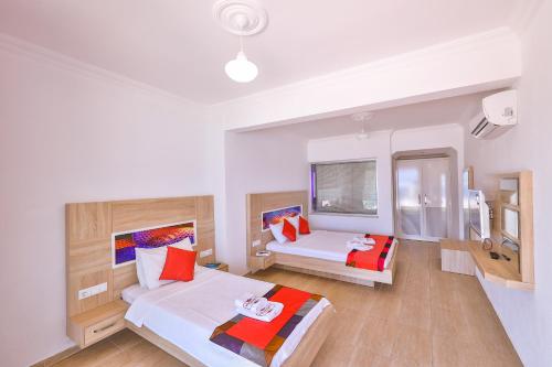 Hamarat Otel Room Type - Comfort Triple Room with Sea View