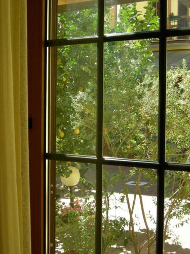 ホテル アストリア ガーデン