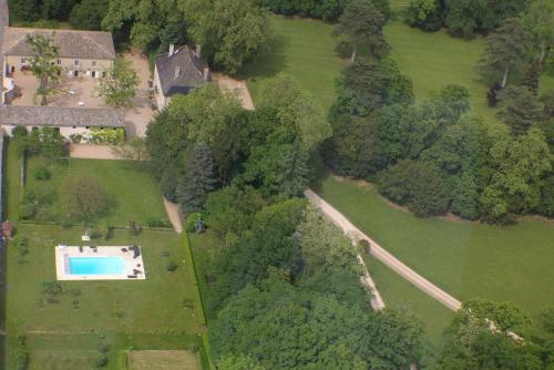 Château de Beauchamp- La chapelle de Guinchay - Chambre d'hôtes - La Chapelle-de-Guinchay