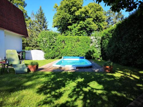 Kert, Christl - Apartment mit Garten und Pool zur Mitbenutzung in Hietzing-West