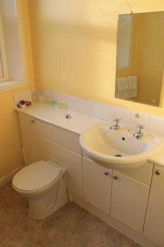 The Kirkwall Hotel - image 10