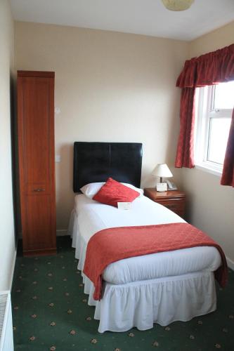 The Kirkwall Hotel - image 7
