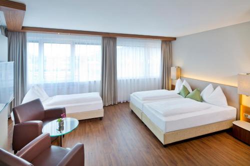 Quarto triplo, business