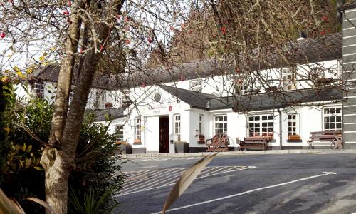 . Woodenbridge Hotel