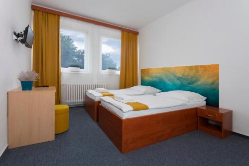 Atlas Hotel Garni - image 6