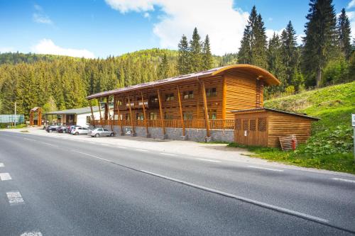 Ubytovanie Dobšinská Ľadová Jaskyňa - image 10