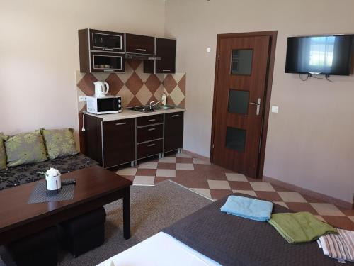 Apartment (4 Adults) image 2