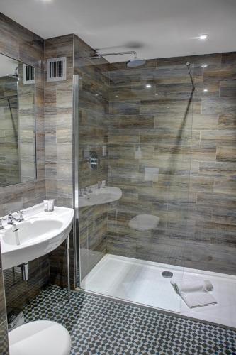 The Orwell Hotel - image 4