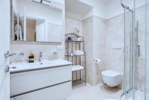 Trevi's Stylish Paradise - main image