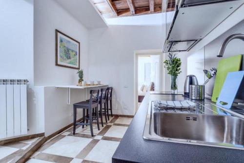 Trevi's Stylish Paradise - image 3