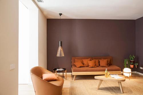 DestinationBCN Universitat Apartments