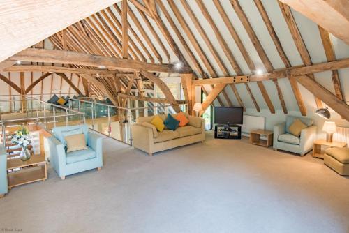 Great Higham Barn by Bloom Stays