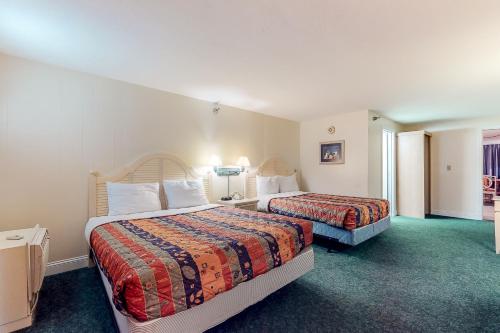 Seafarer Resort - image 2