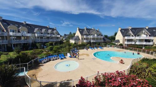 Vacances Ô Cap Coz - Jardin vue mer et piscine - Résidence Cap Azur Fouesnant