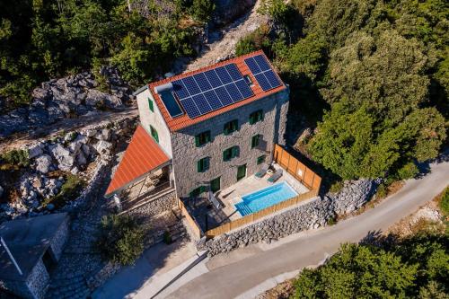 Viesnīcas āriene, Villa Lazini Dvori in Staševica