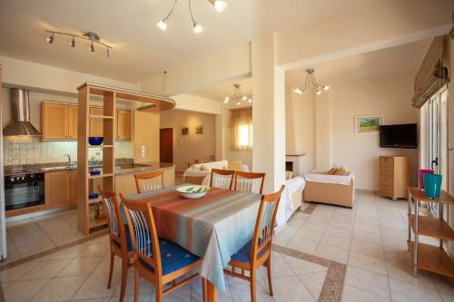 MisterCrete Holidays House in Vrachasi
