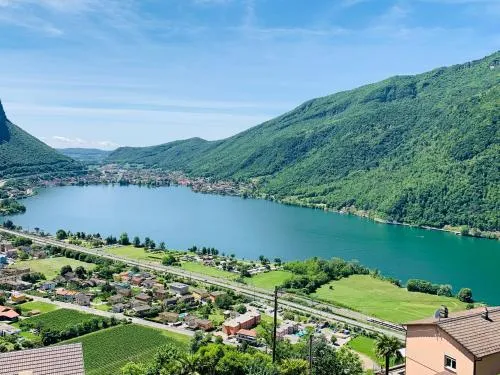 Casa Rosa in Rovio, Schweiz