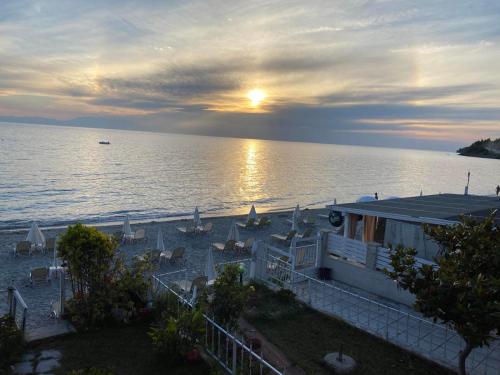 Christina Apartments - Mola Kaliva Beach