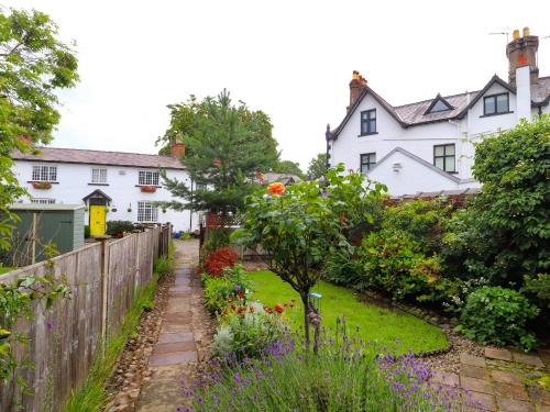 2 Ashby Place - image 7