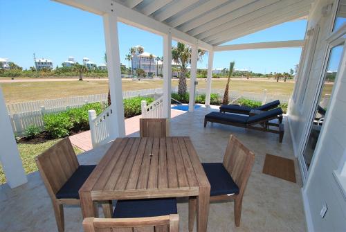 Coastal Home - image 2