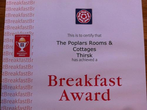 The Poplars Rooms & Cottages