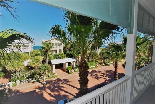 Four-Bedroom Holiday Home image 3