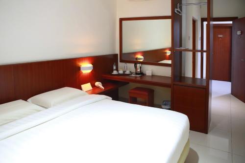 Aviari Hotel Room Type - Deluxe Double Room