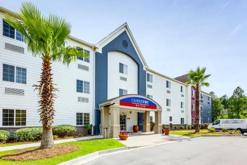 Candlewood Suites Savannah Airport