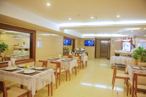 The Pearl Hotel Ideally located in the prime touristic area of Ba Dinh District, The Pearl Hotel promises a relaxing and wonderful visit. The hotel offers guests a range of services and amenities designed to provide 
