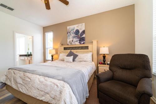 87631 7-Bdrm's*Games Room*Hot Tub*Water View! - image 5