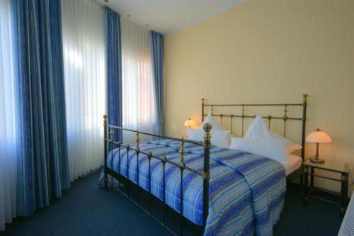 Kurpark Hotel - image 9