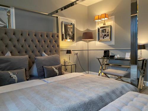 room detail thumbnail 0