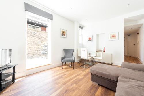 Hyde Park Apartment (SS1), Londýn