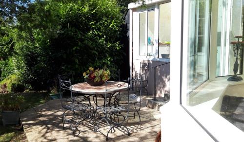 LE CHALET SUISSE - Chambre papillons in เลอวิเซล