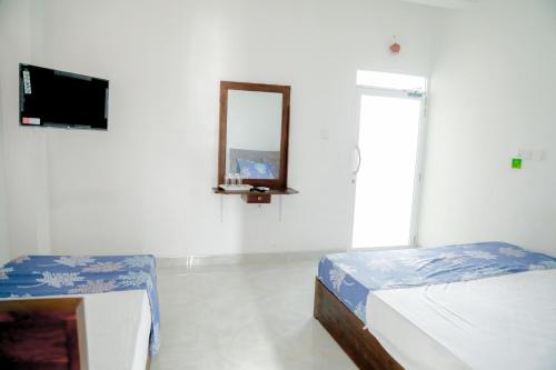 Deluxe Family Room image 6