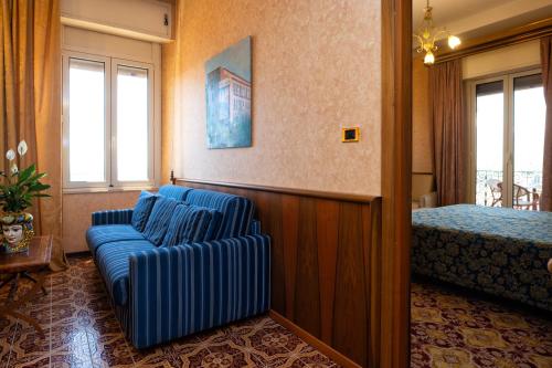 Taormina Park Hotel - image 11
