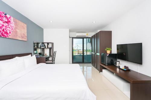 room detail thumbnail 0