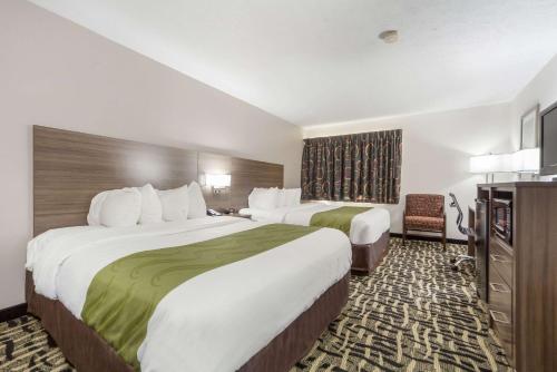 Quality Inn & Suites West Omaha - NE Linclon