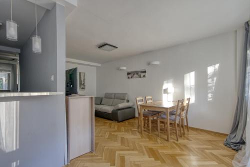 aleja 3 maja 7B by Homeprime, Varšava (fotografie 9)