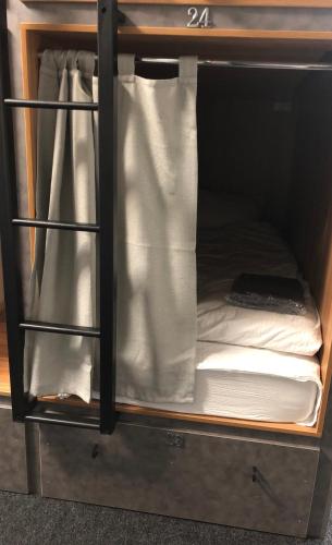 SEAL-hostel