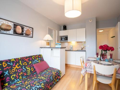 Apartment Fleur Marine-13 by Interhome - Location saisonnière - Cabourg