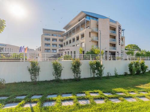 New Belvedere - image 2