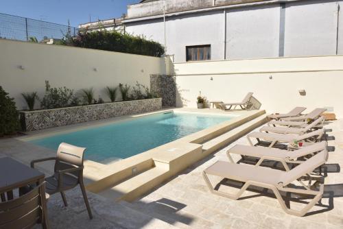 tobacco suite mesagne Tobacco Suite, Mesagne