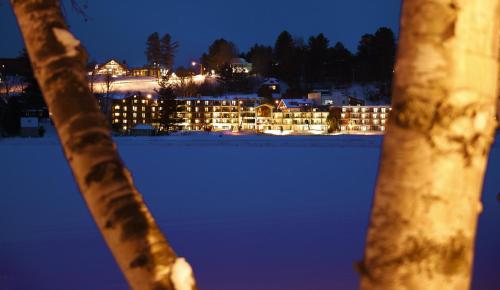 Golden Arrow Lakeside Resort - Accommodation - Lake Placid