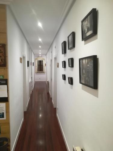 Deluxe Double or Twin Room image 2